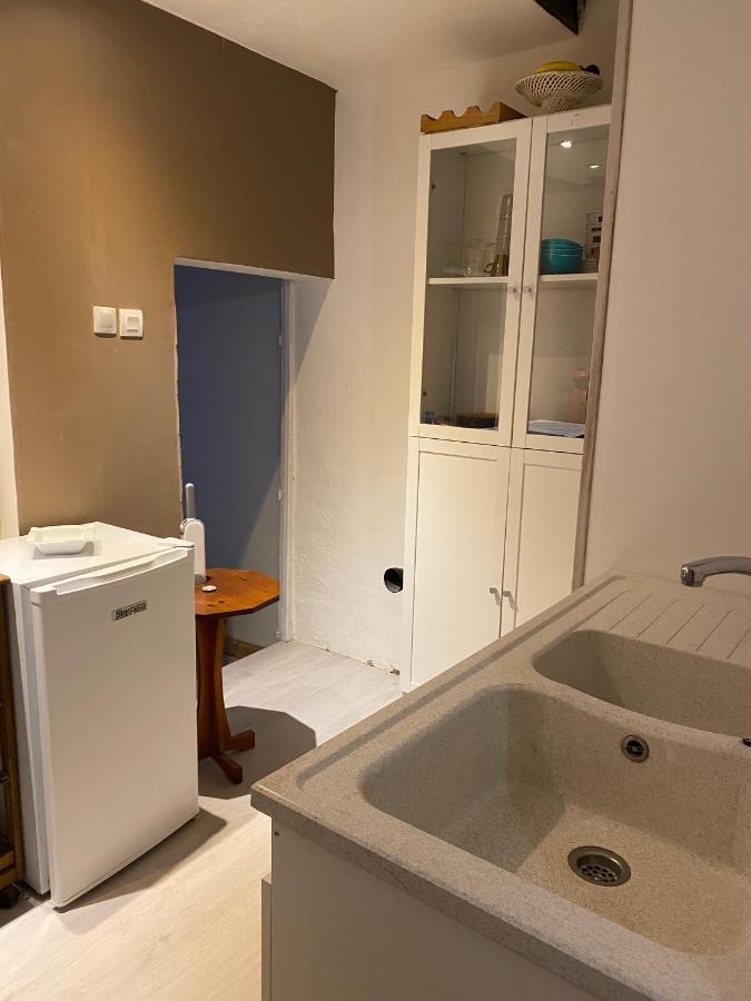 Le CheneAdorable Gesthouse Avec Parking Gratuit Sur Place.アパートメント エクステリア 写真
